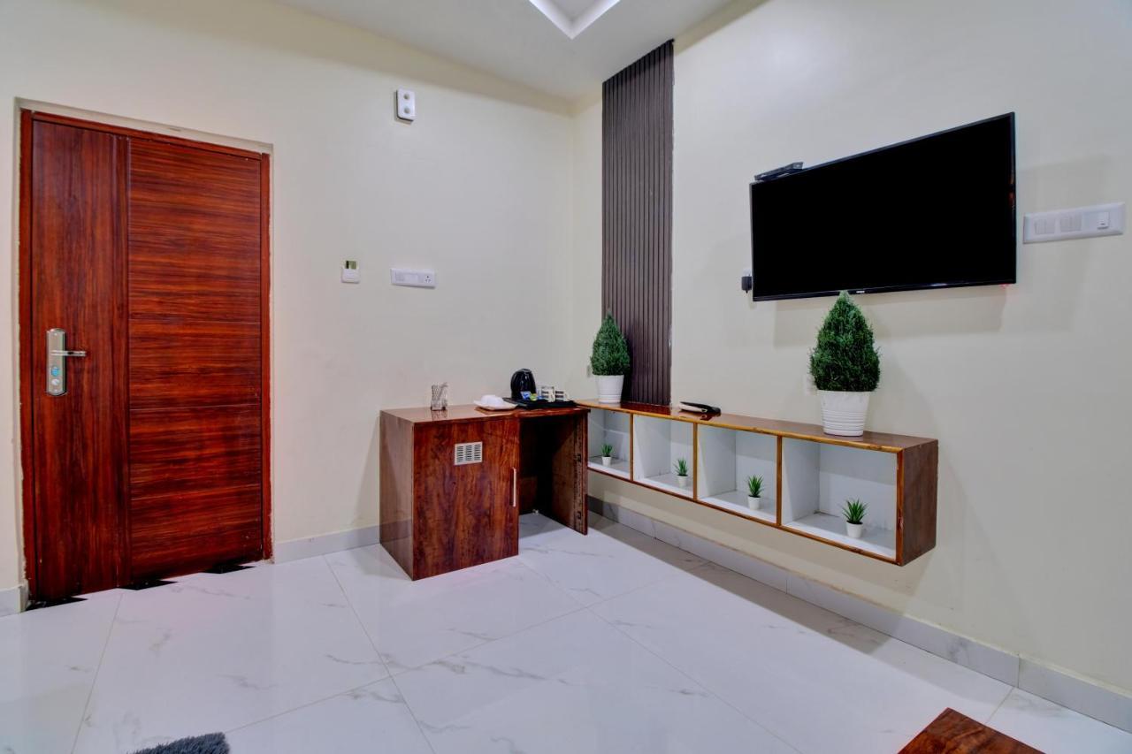 Collection O Hotel Mango Tree Khammam エクステリア 写真